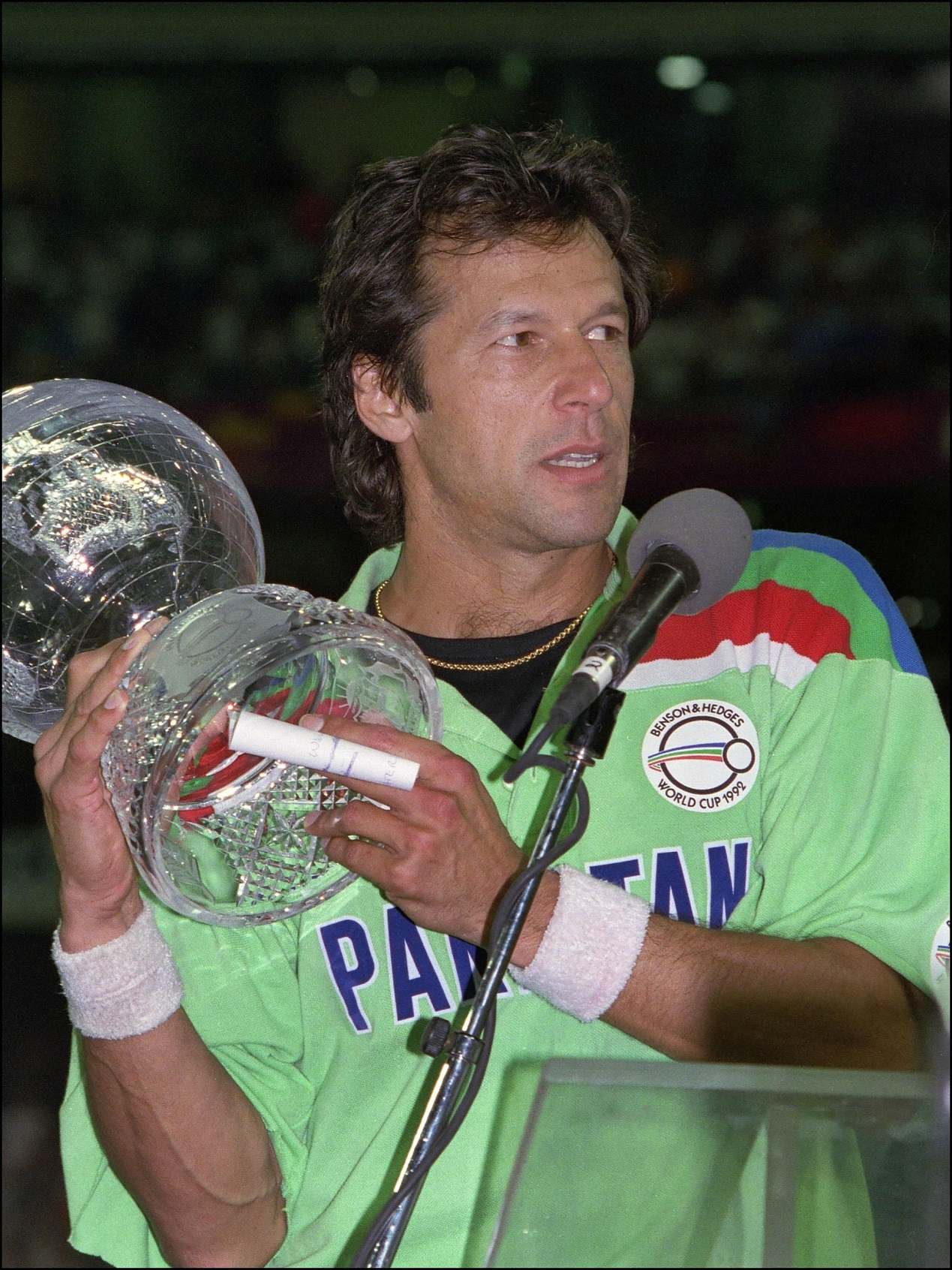 Imran Khan lifts the 1992 Cricket World Cup